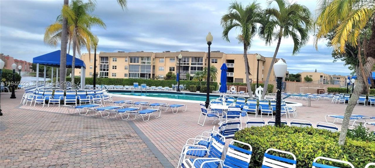 9861 Sunrise Lakes Blvd , Unit 310, Sunrise, FL 33322 Photo