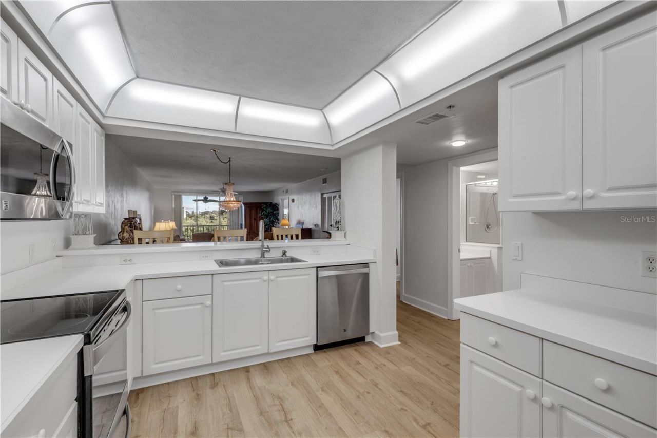 426 Bouchelle Drive, Unit 202, New Smyrna Beach, FL 32169 Photo