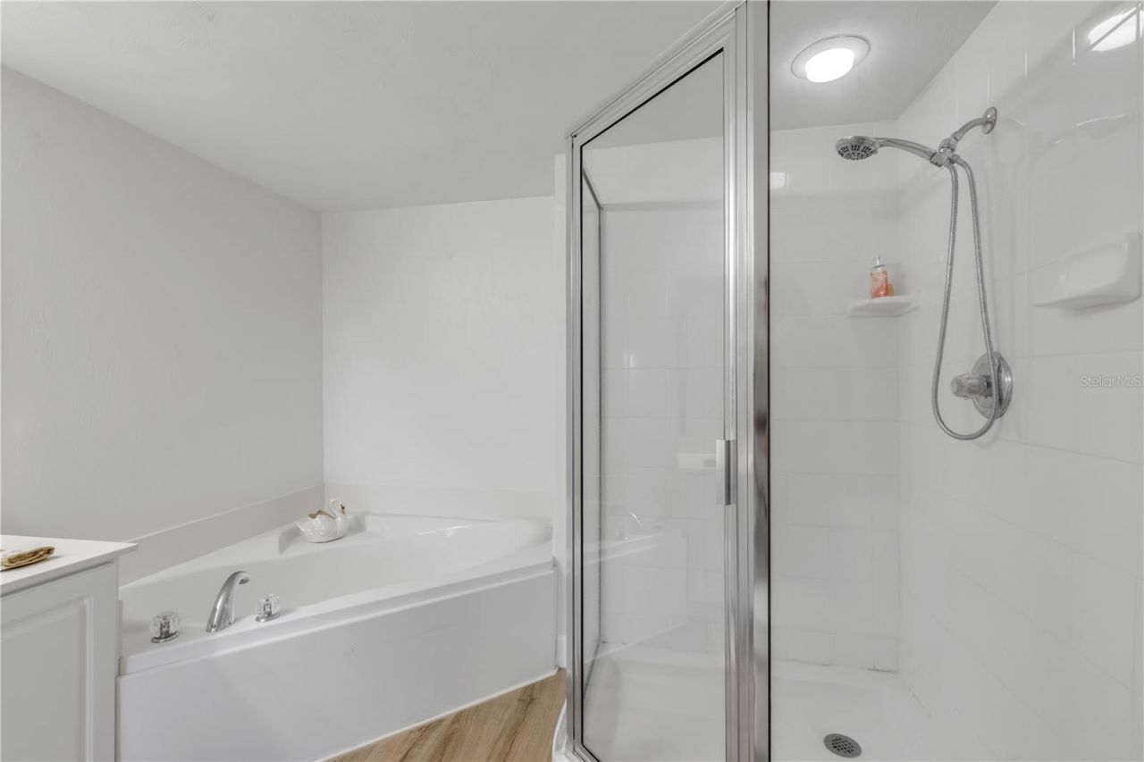 426 Bouchelle Drive, Unit 202, New Smyrna Beach, FL 32169 Photo