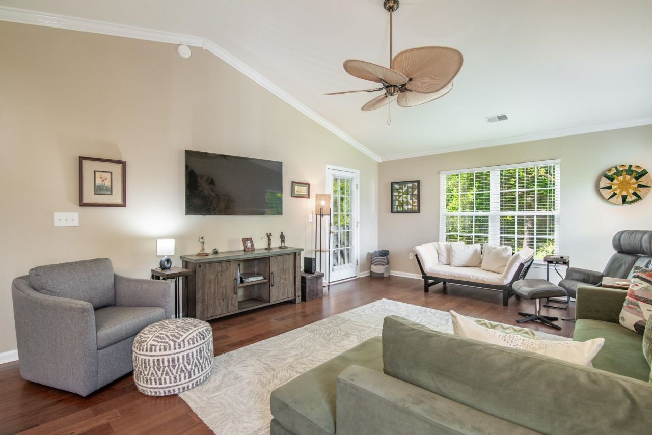 629 Blue Stem Dr. Photo 27