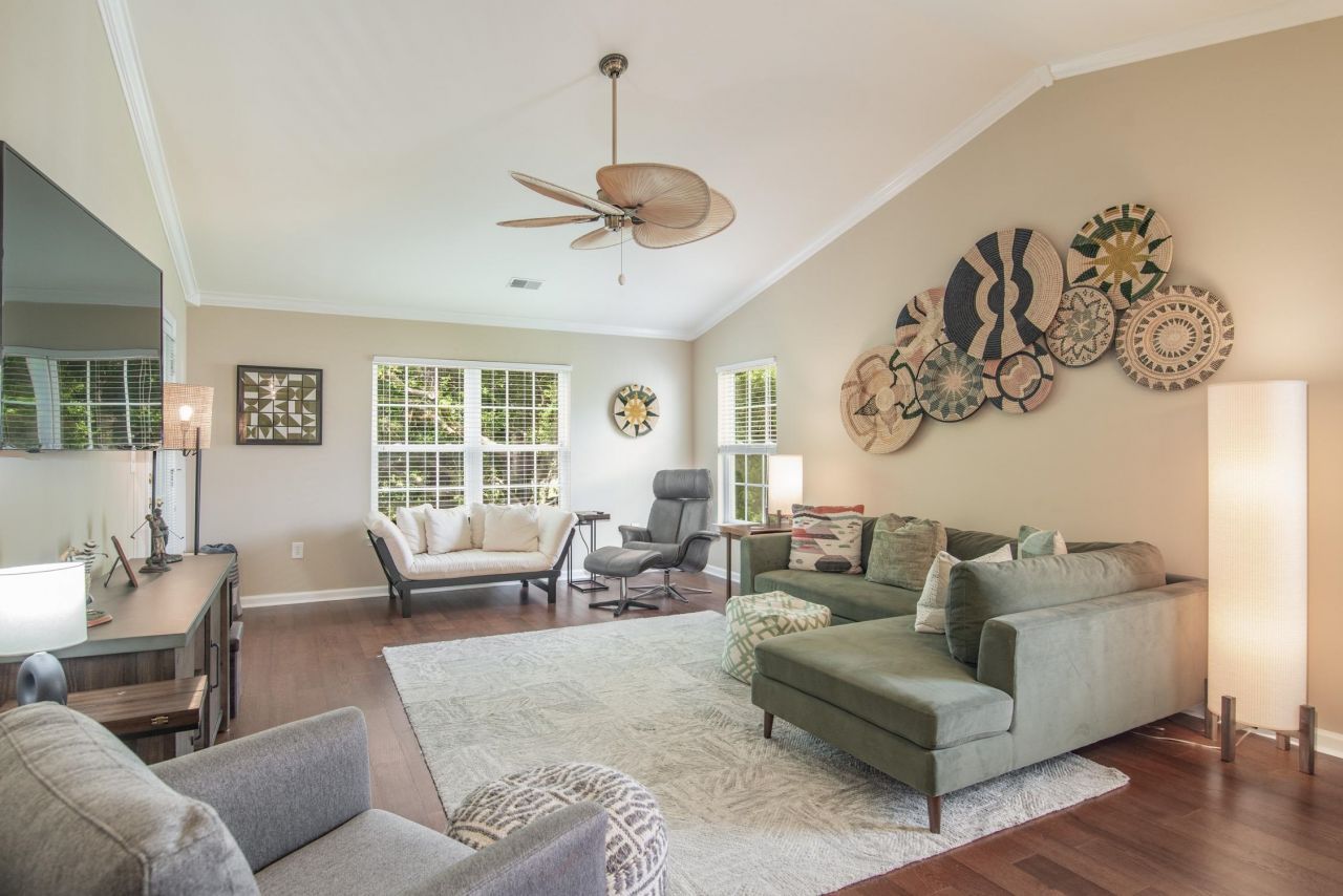 629 Blue Stem Dr. Photo 28