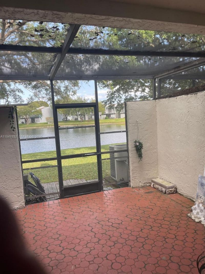 1177 NW 98th Ter , Unit 132, Pembroke Pines, FL 33024 Photo