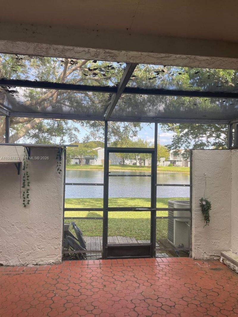 1177 NW 98th Ter , Unit 132, Pembroke Pines, FL 33024 Photo