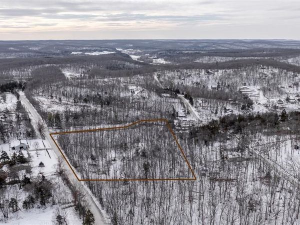 29129 Pinnacle Lake Road, New Florence, MO 63363