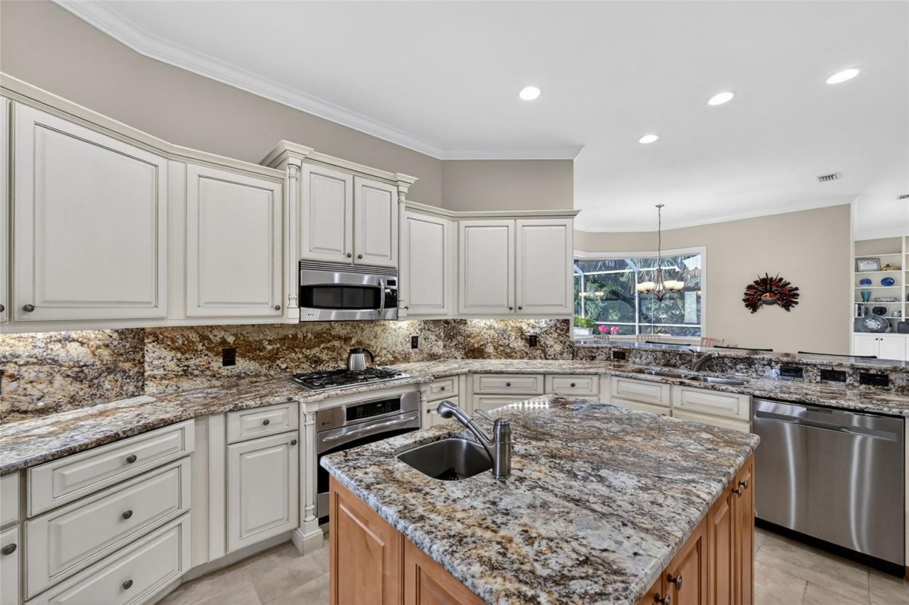 404 Partridge Circle, Sarasota, FL 34236 Photo