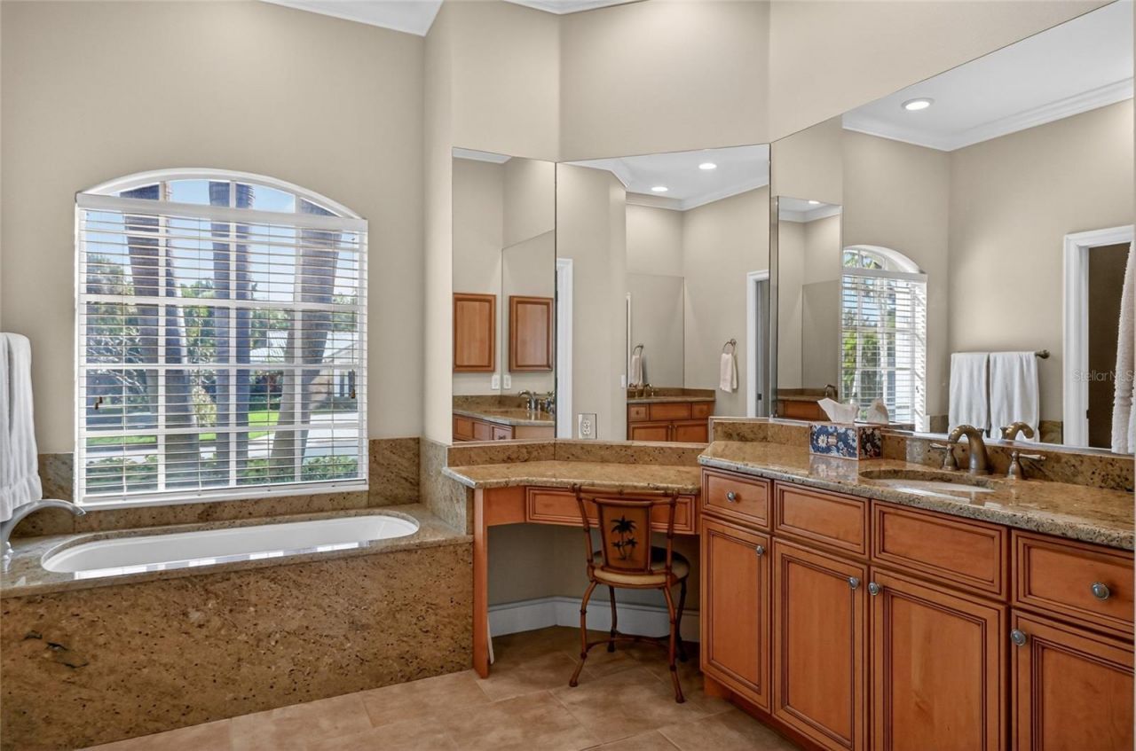 404 Partridge Circle, Sarasota, FL 34236 Photo