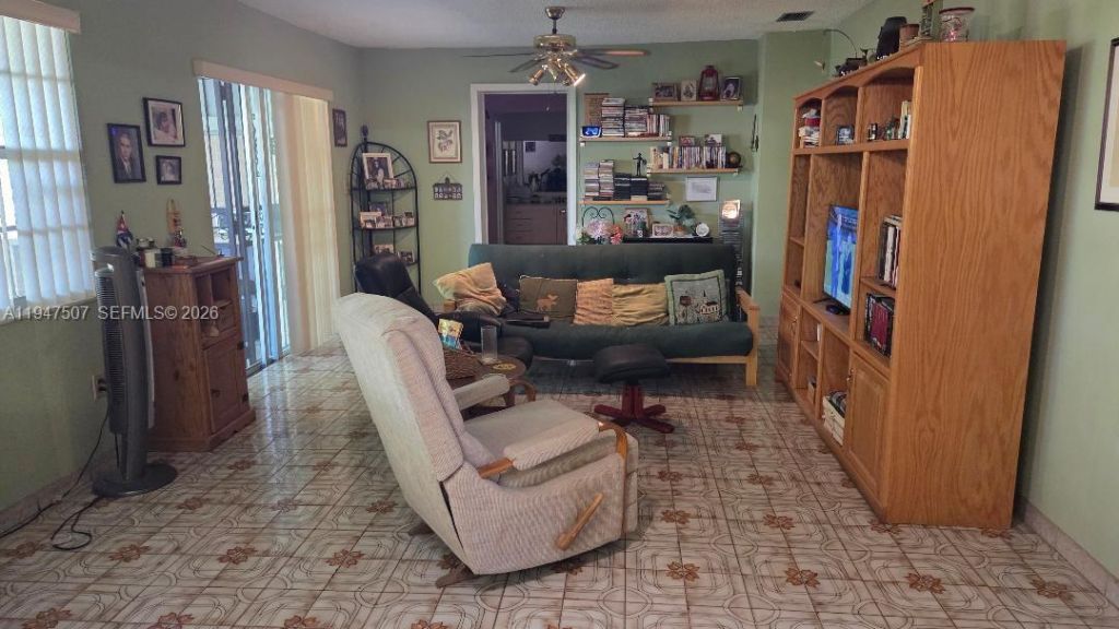 11933 SW 196th Ter, Miami, FL 33177 Photo