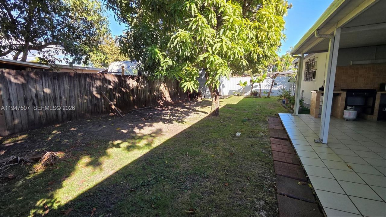 11933 SW 196th Ter, Miami, FL 33177 Photo