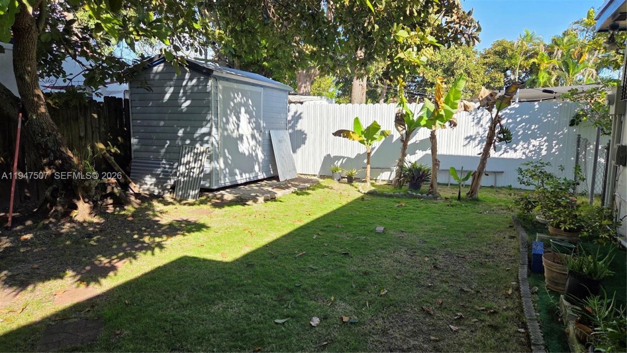 11933 SW 196th Ter, Miami, FL 33177 Photo