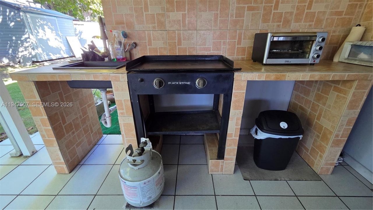 11933 SW 196th Ter, Miami, FL 33177 Photo