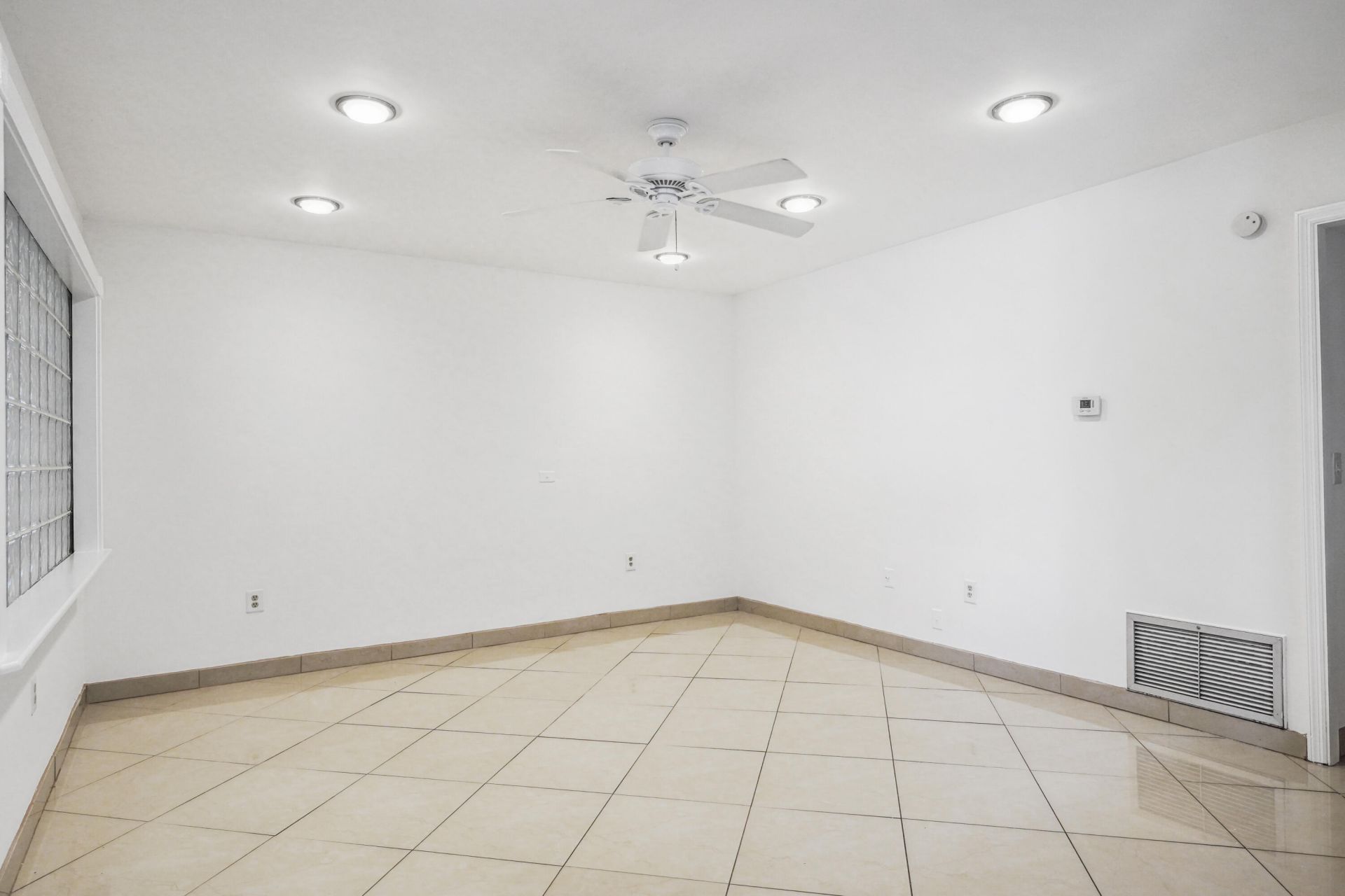 2878 Donnelly Drive, Unit 106, Lake Worth, FL 33462 Photo