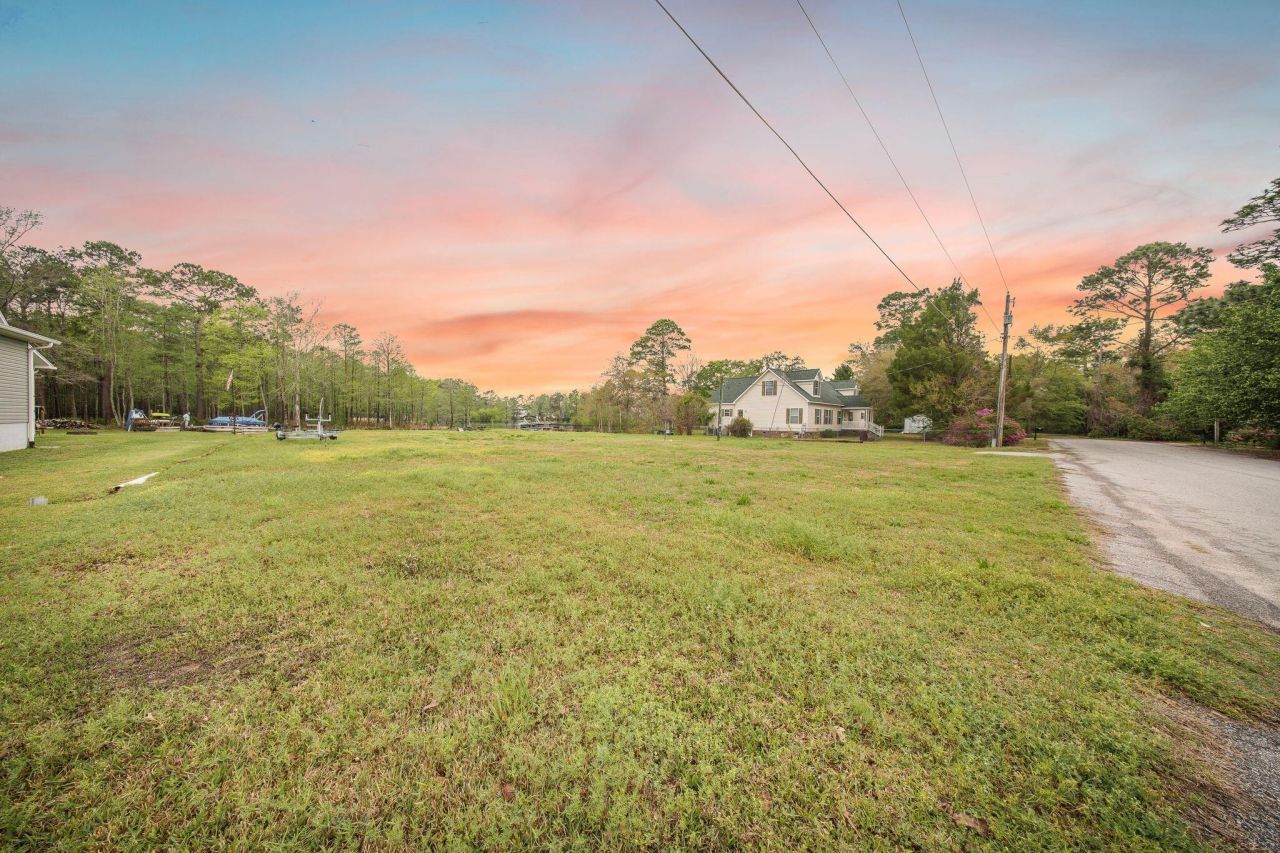 111 Jacks Lane Photo 12