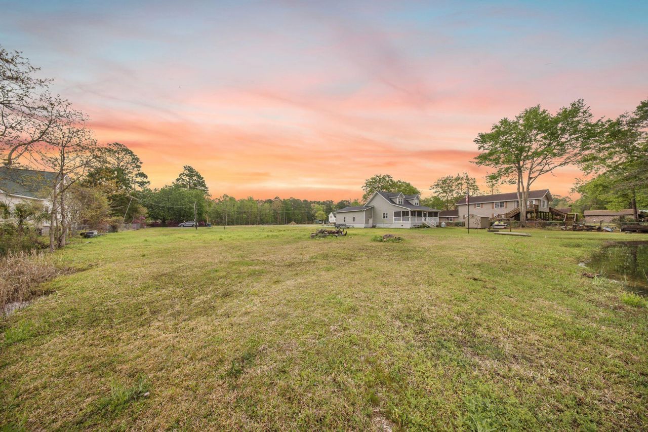 111 Jacks Lane Photo 14