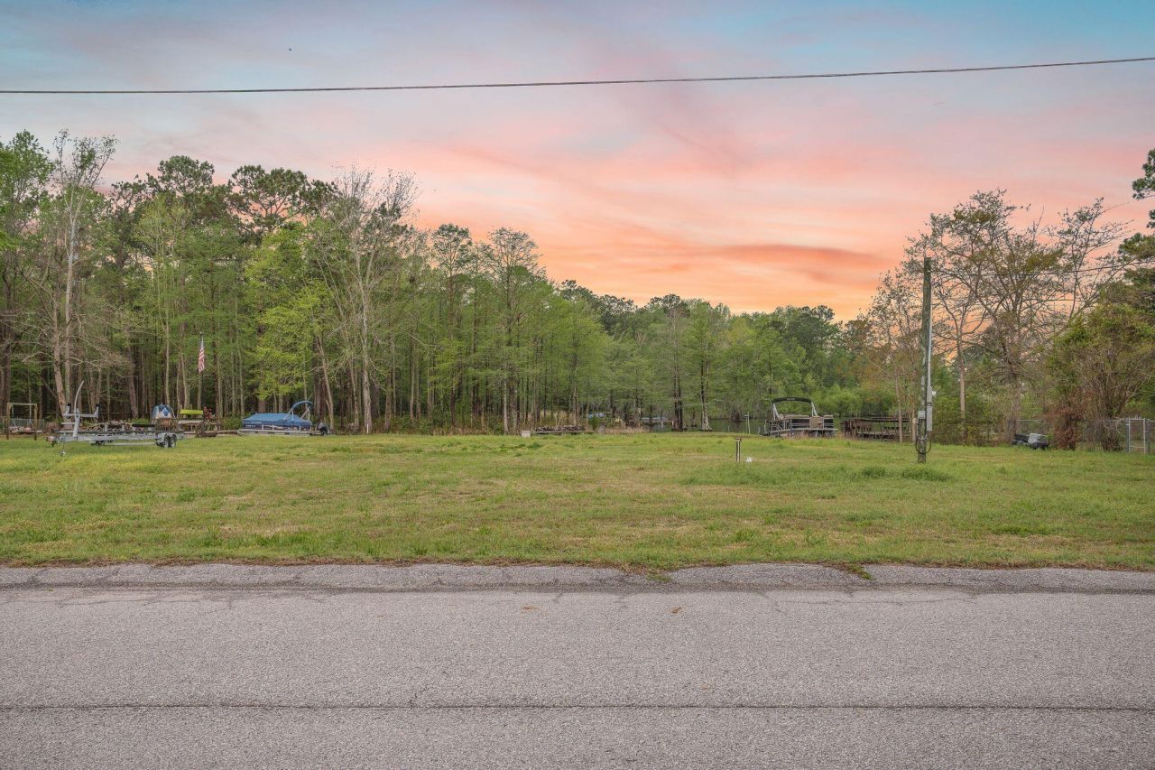 111 Jacks Lane Photo 15