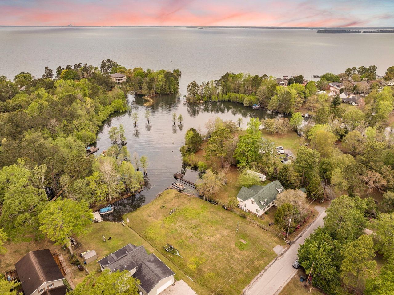 111 Jacks Lane Photo 5