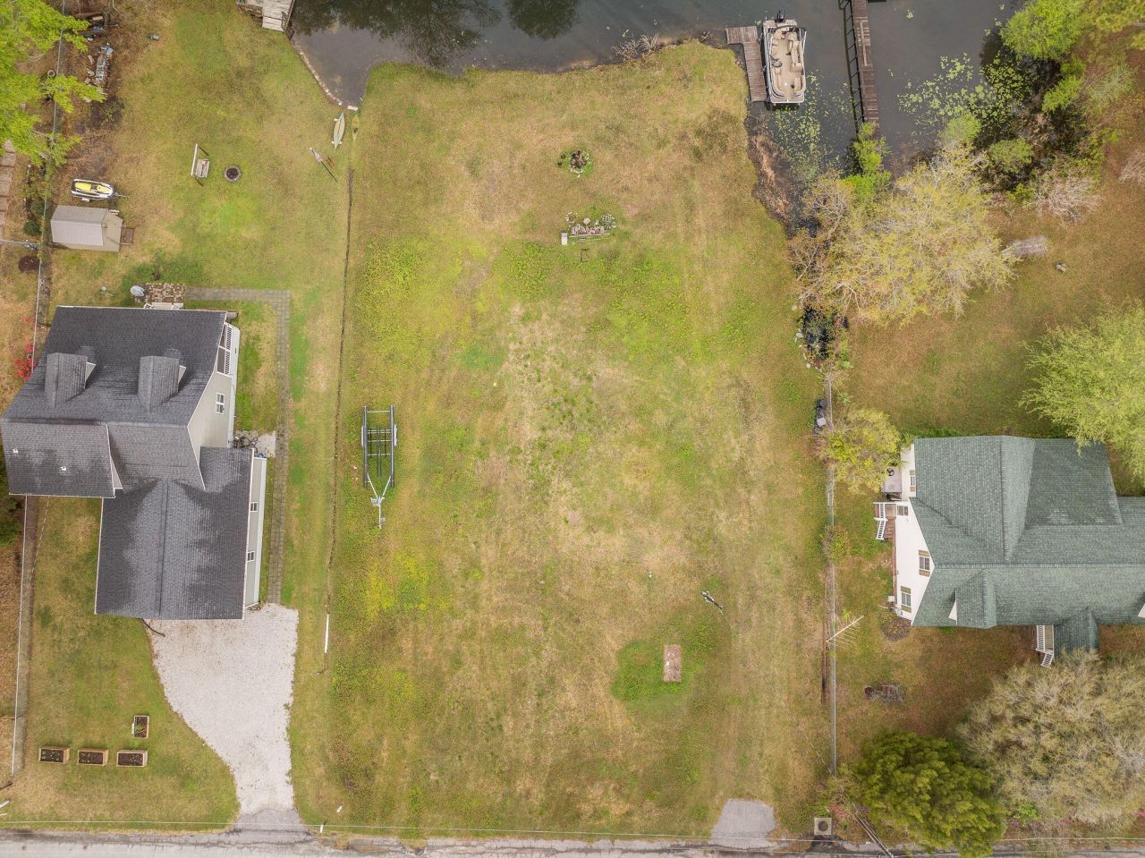 111 Jacks Lane Photo 8