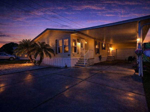 37338 SANDRA AVENUE, ZEPHYRHILLS, FL 33542