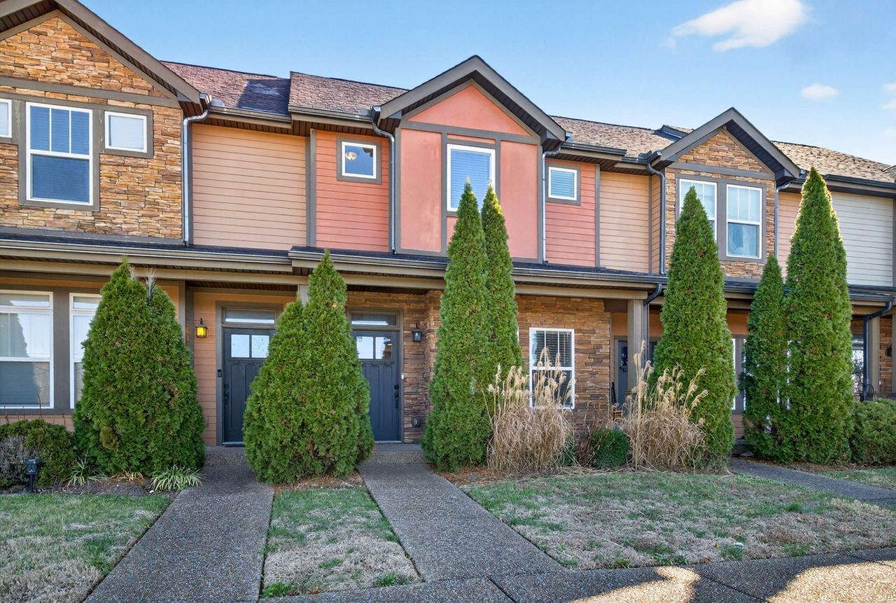 2220 Smedley Ln, Antioch, TN 37013 Main Photo