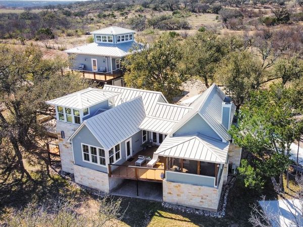 348 Chimney Cove DR, Marble Falls, TX 78654