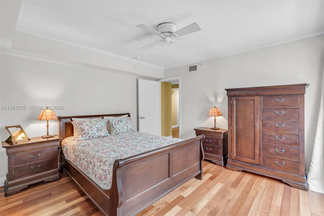 1532 Drexel Ave, Unit 303, Miami Beach, FL 33139 Photo