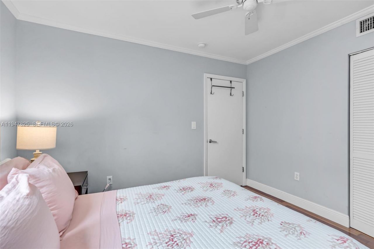 1532 Drexel Ave, Unit 303, Miami Beach, FL 33139 Photo