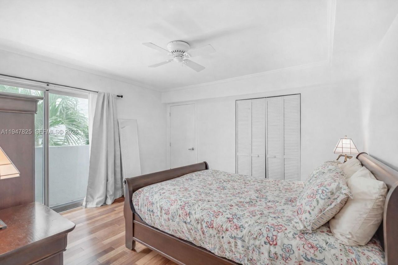 1532 Drexel Ave, Unit 303, Miami Beach, FL 33139 Photo