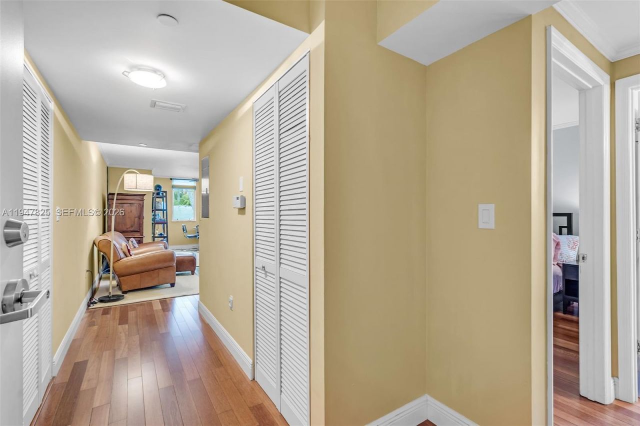 1532 Drexel Ave, Unit 303, Miami Beach, FL 33139 Photo