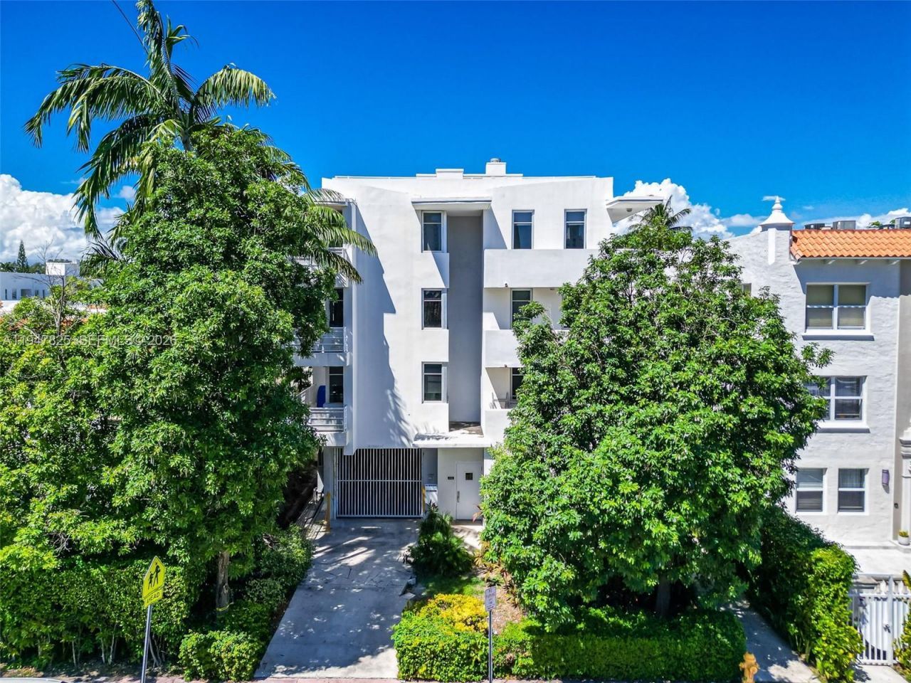 1532 Drexel Ave, Unit 303, Miami Beach, FL 33139 Photo