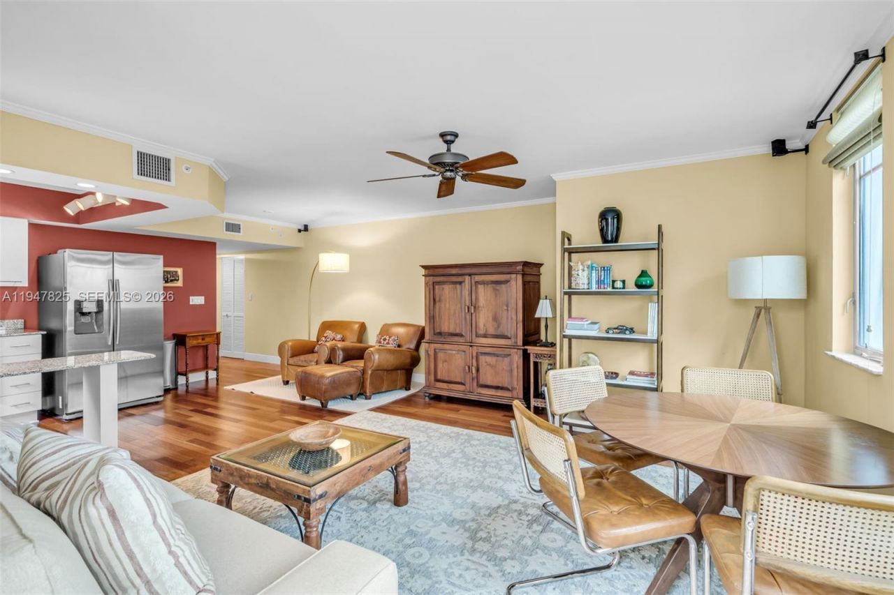 1532 Drexel Ave, Unit 303, Miami Beach, FL 33139 Photo