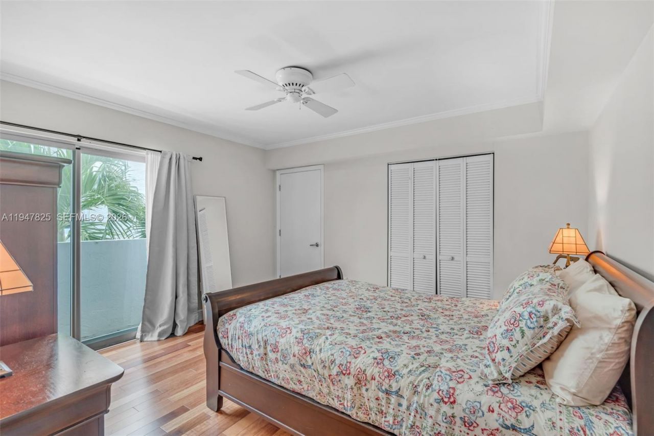 1532 Drexel Ave, Unit 303, Miami Beach, FL 33139 Photo