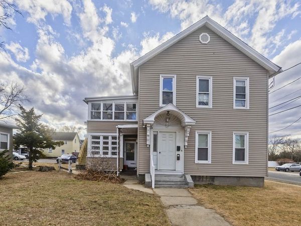 156 East St, Chicopee, MA 01020