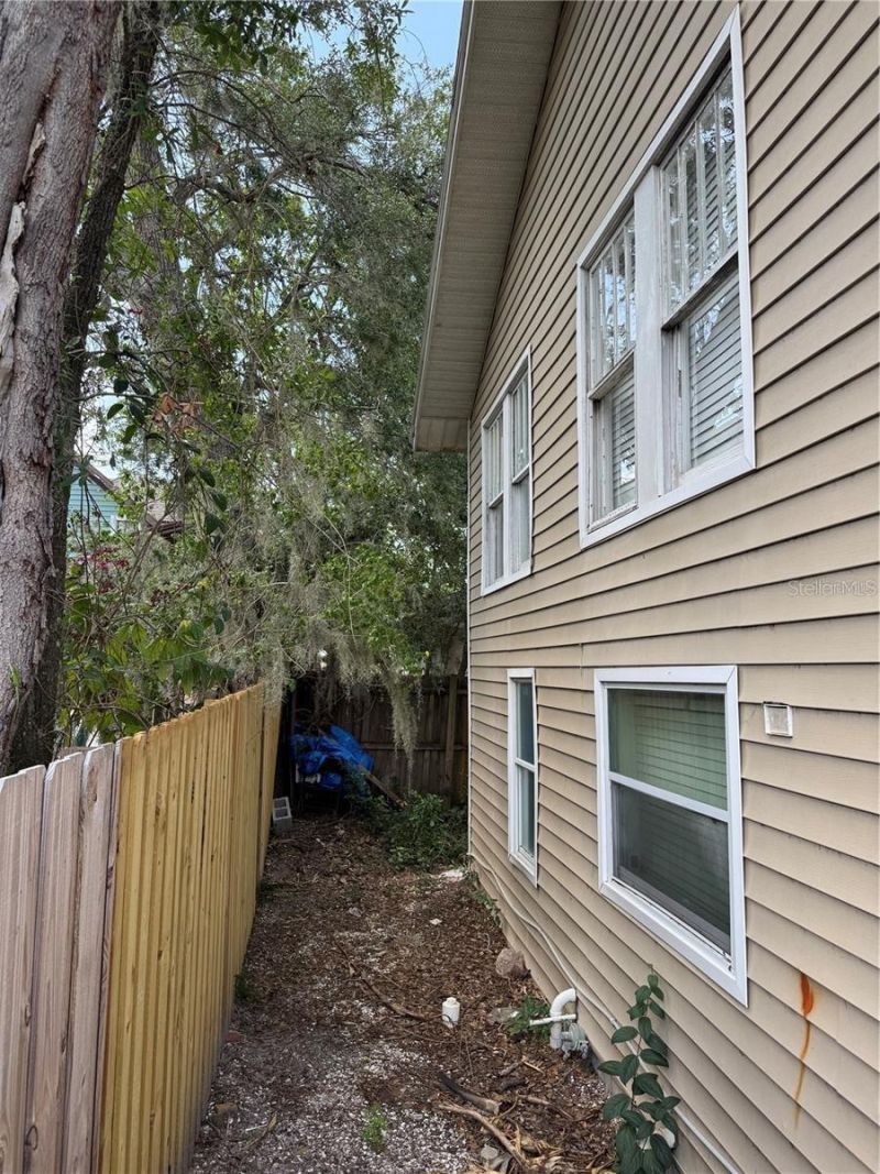 610 21st Street W, Bradenton, FL 34205 Photo