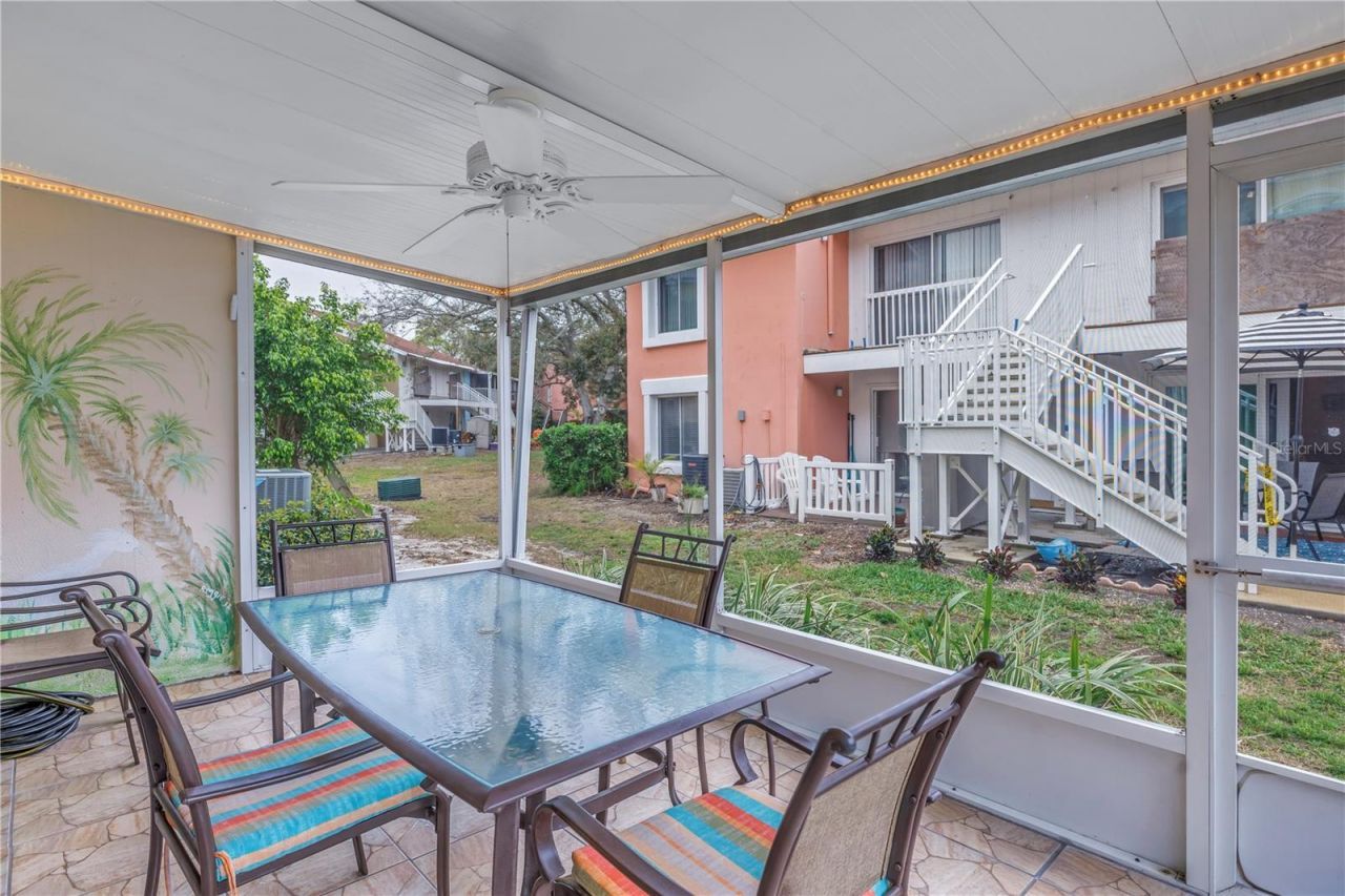 3710 41st Way S, Unit D, Saint Petersburg, FL 33711 Photo