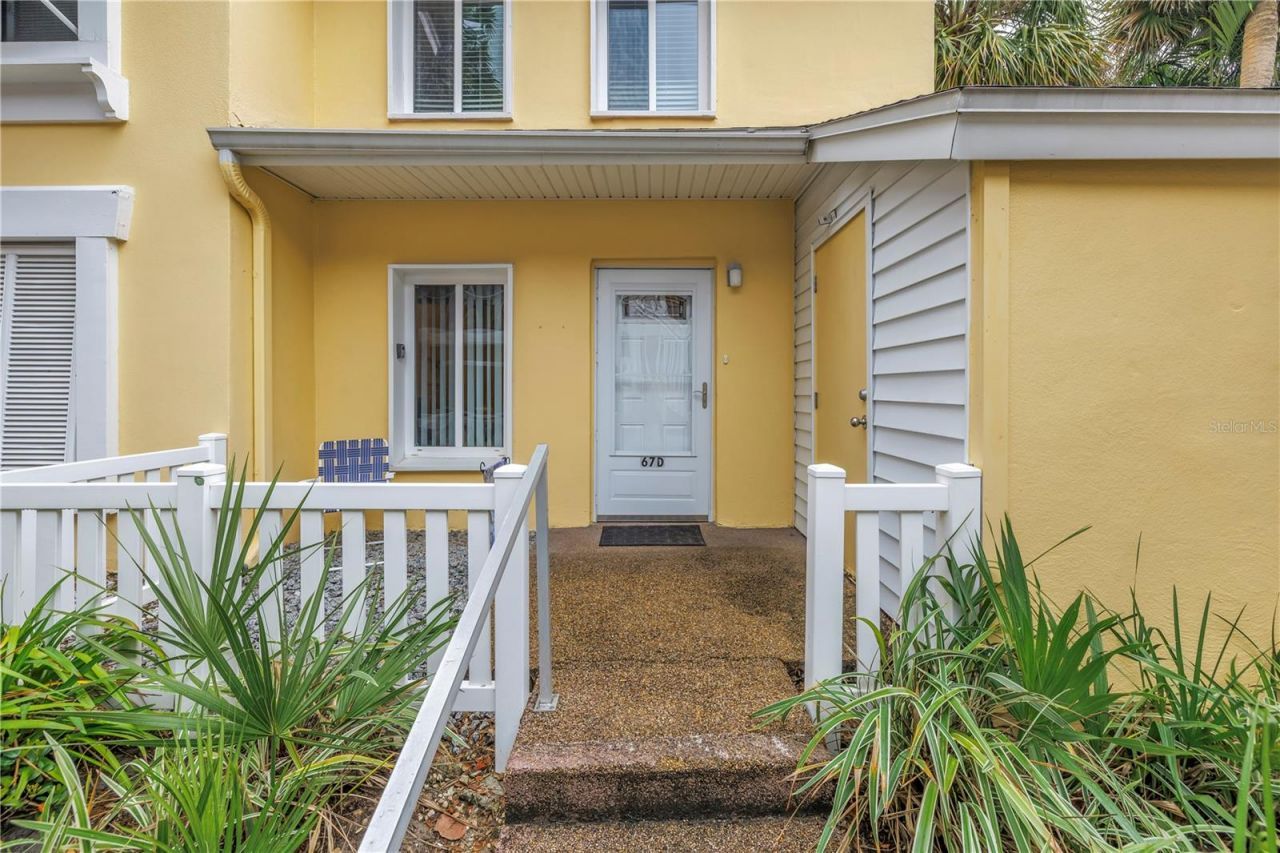 3710 41st Way S, Unit D, Saint Petersburg, FL 33711 Photo