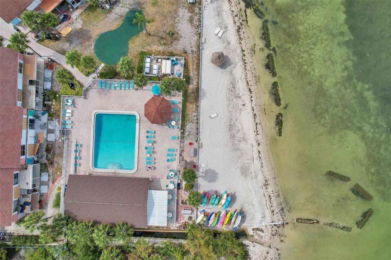 3710 41st Way S, Unit D, Saint Petersburg, FL 33711 Photo