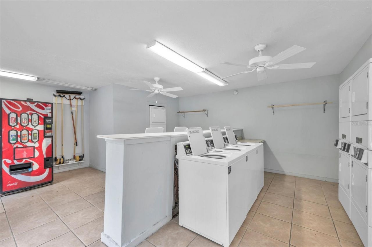 3710 41st Way S, Unit D, Saint Petersburg, FL 33711 Photo