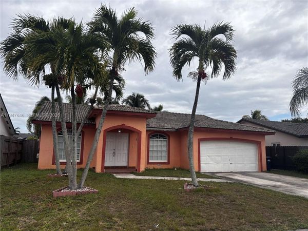 15129 SW 173rd Ter, Miami, FL 33187