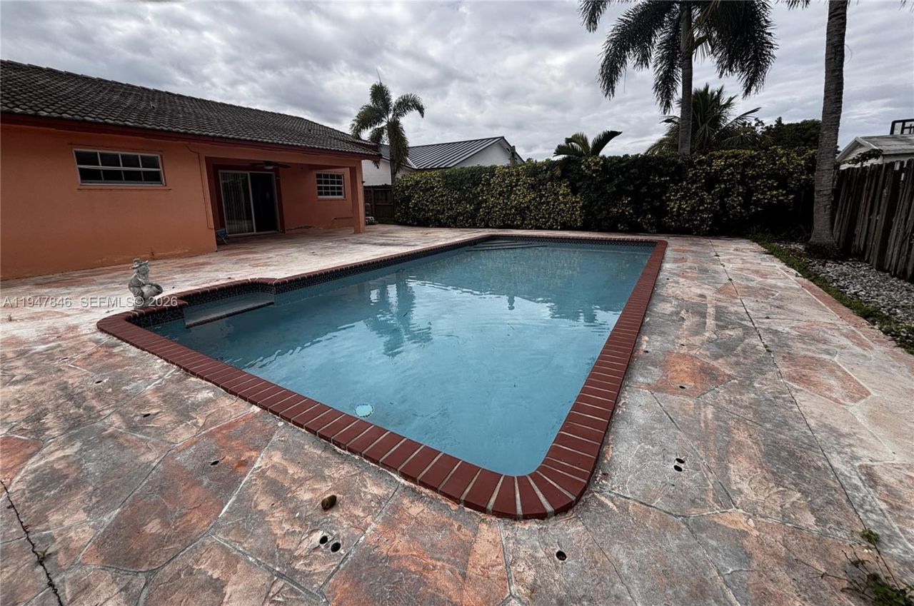 15129 SW 173rd Ter, Miami, FL 33187 Photo