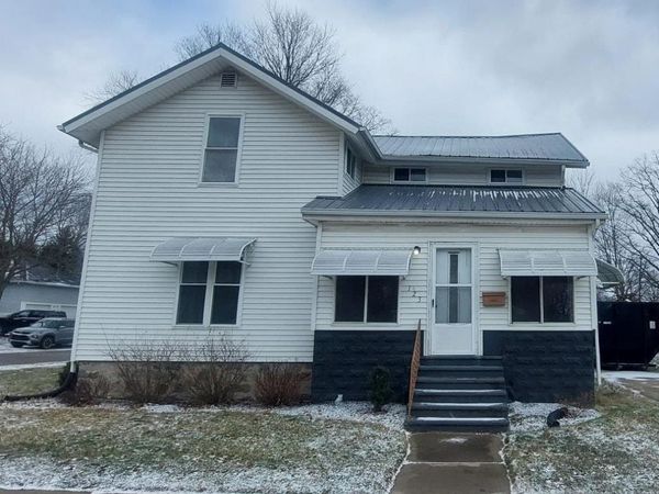 123 N MAIN, Reading, MI 49274