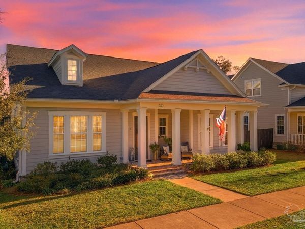 407 Sweetgrass Ln, Niceville, FL 32578