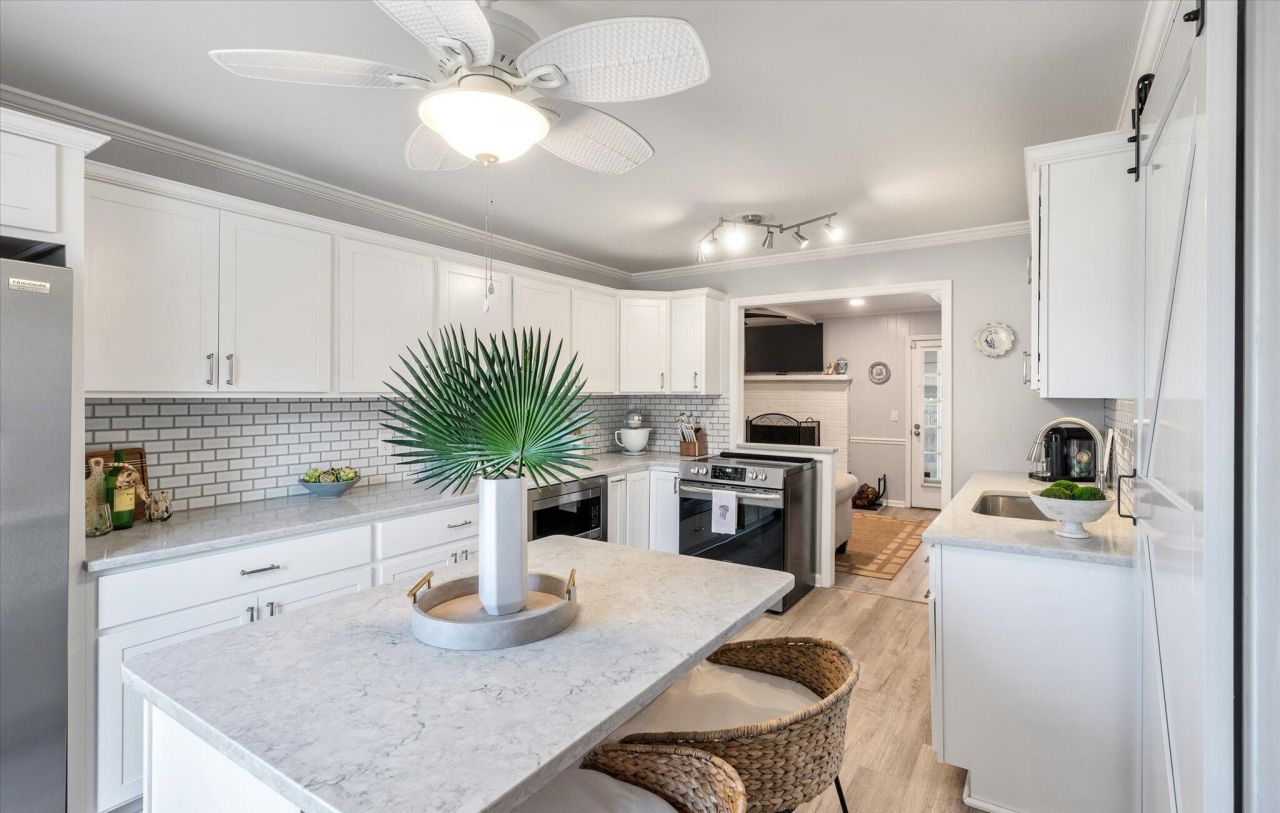 102 Ellen Court Photo 19