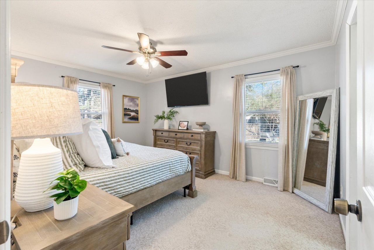 102 Ellen Court Photo 21