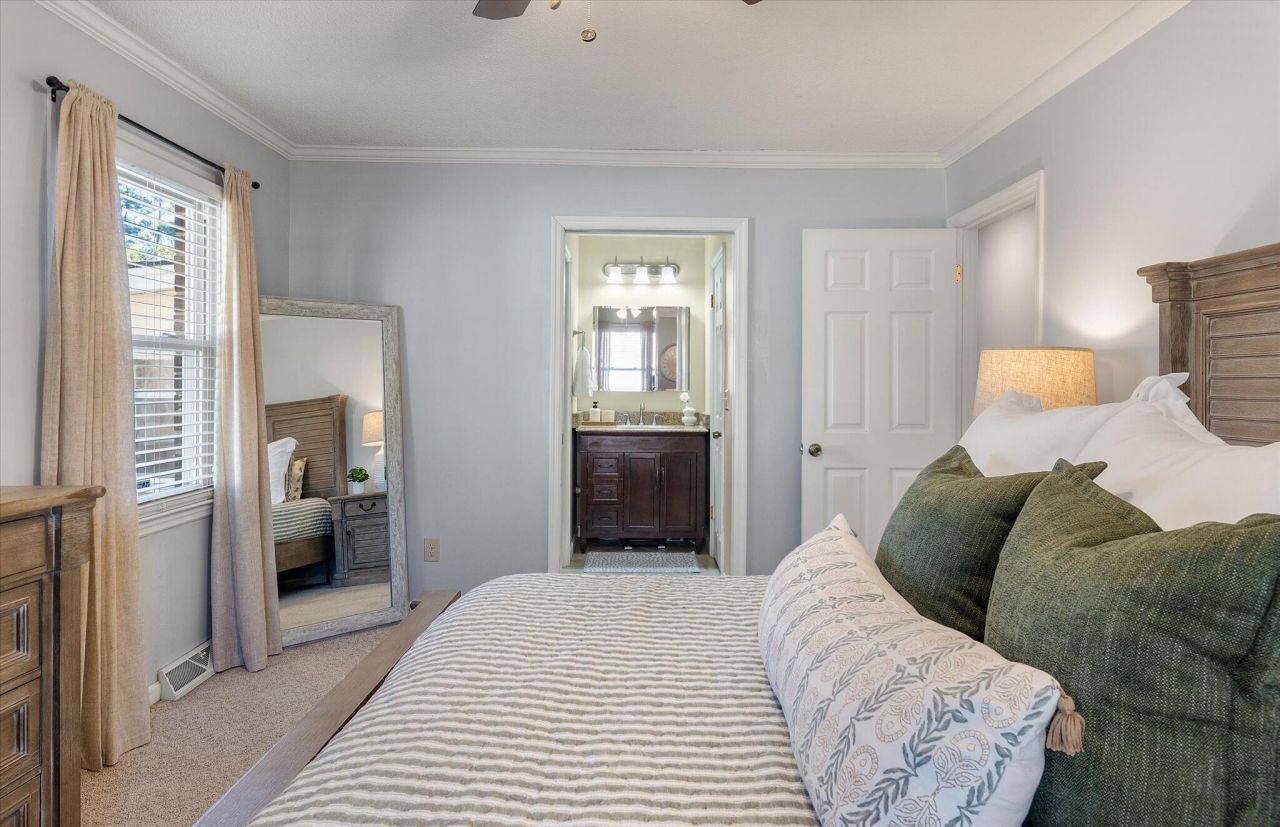 102 Ellen Court Photo 22