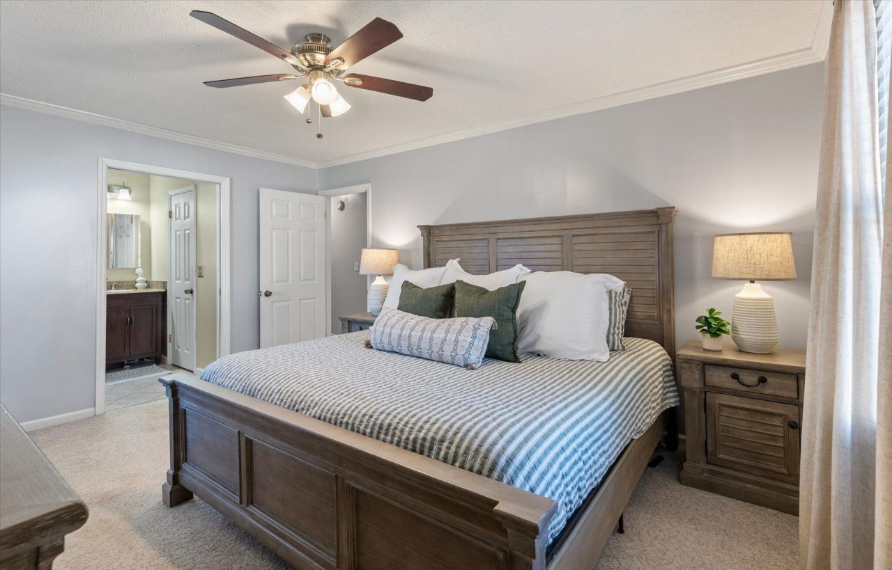 102 Ellen Court Photo 23