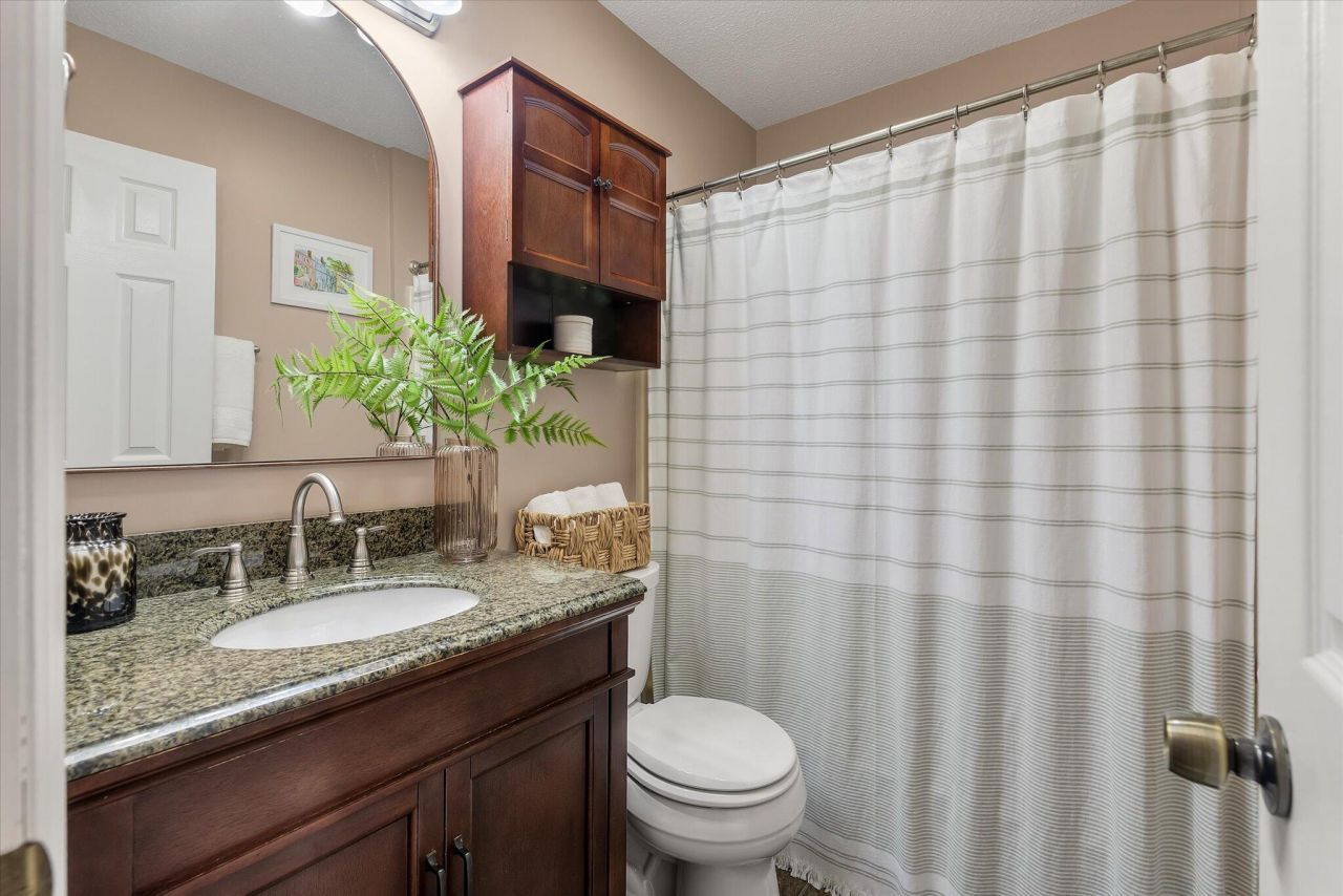 102 Ellen Court Photo 26