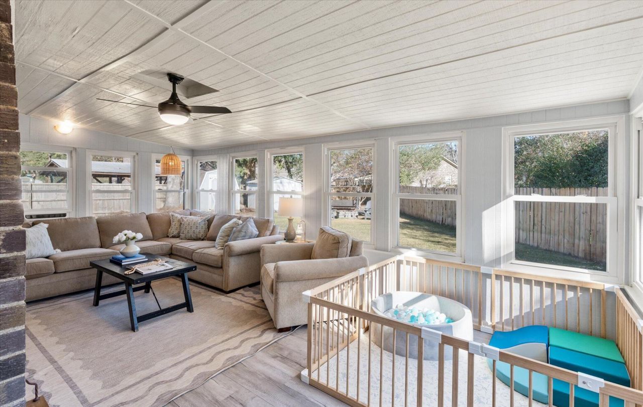 102 Ellen Court Photo 31