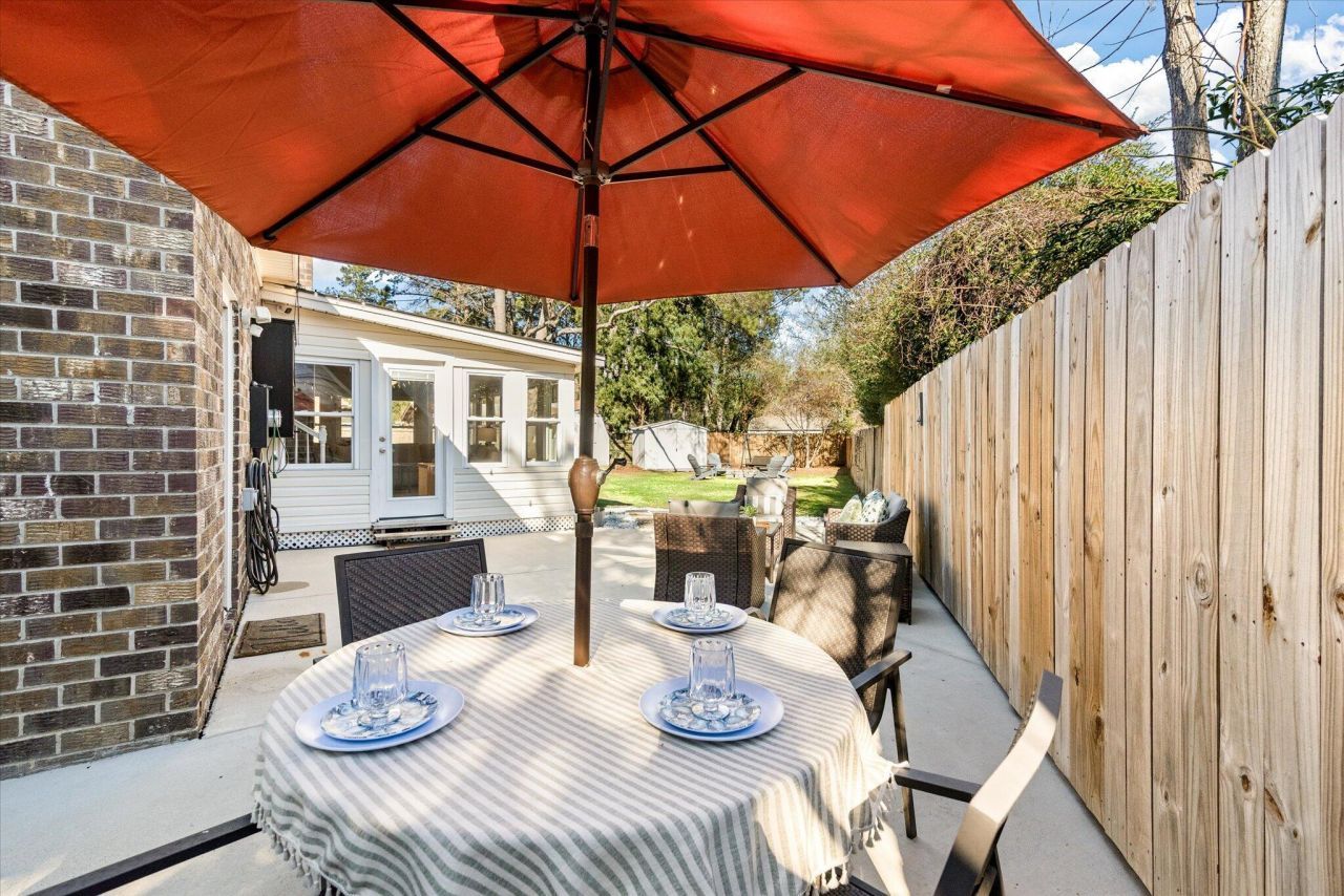 102 Ellen Court Photo 33