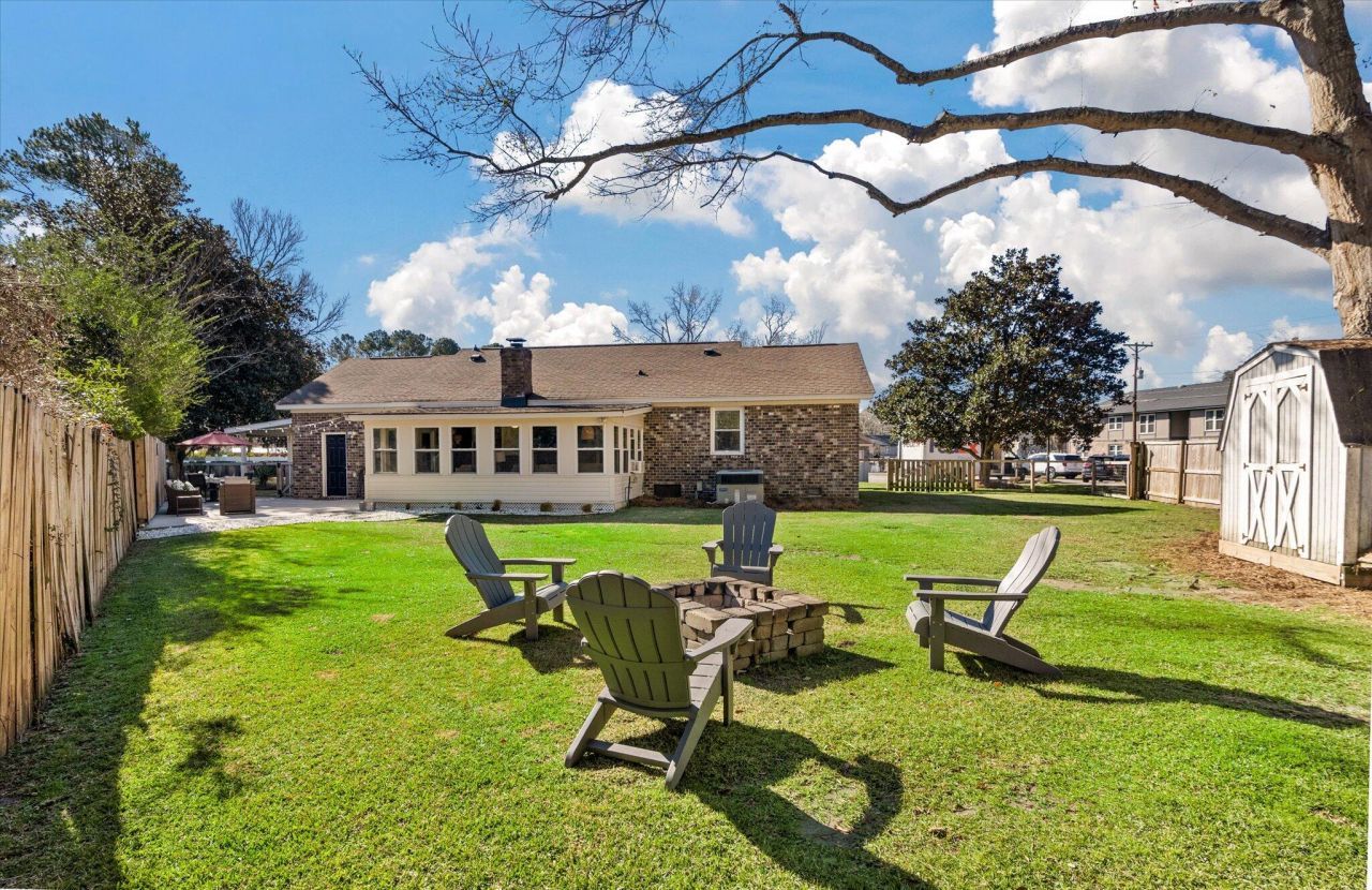 102 Ellen Court Photo 38