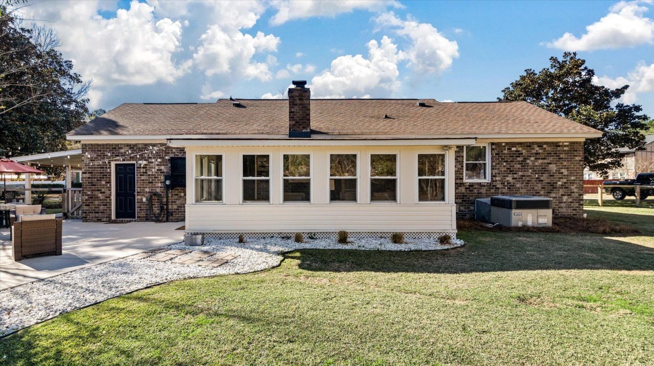 102 Ellen Court Photo 44