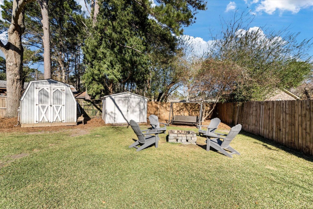 102 Ellen Court Photo 49